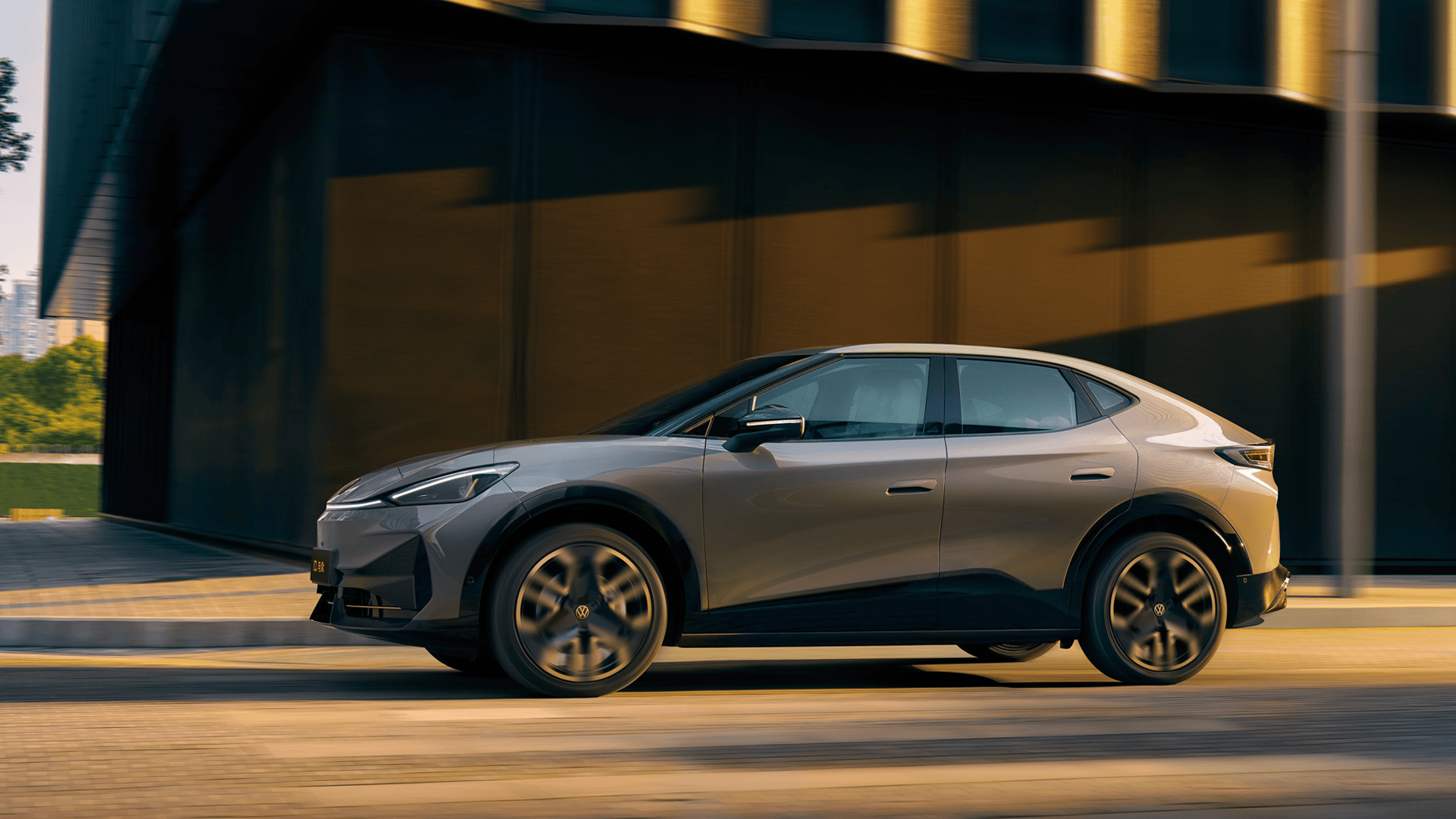 灵动破风 动奢美学